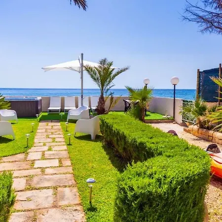 Afrodite The Luxury Sensation Villa *